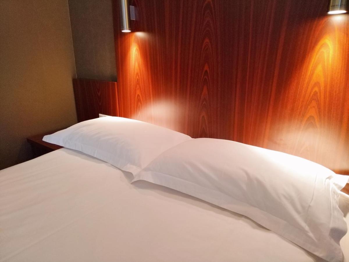 Milky Way Hotel — Photos 3